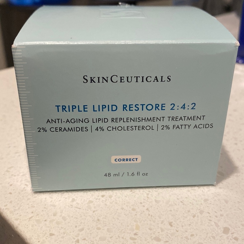 Triple Lipid Restore 2:4:2